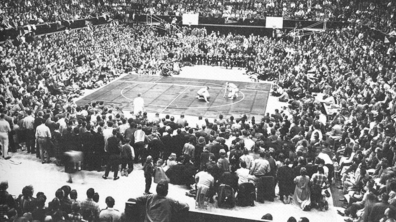 wrestling-arena-262014.jpg